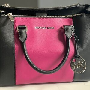 Michael Kors Sutton Center Stripe Satchel - Great condition!